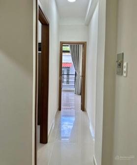 Mua nhà tặng nội thất Đ. Nguyễn Đình Chiểu, P3, Quận 3. Hẻm 4m, DT 32,3m2, Giá 2tỷ030, sổ chính chủ