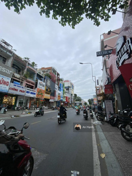 Gấp! Bán nhà mặt tiền Nguyễn Trãi, Quận 1 DT 10 x 26(CTXD hầm 12 tầng) giá 140 tỷ hạ về 100 tỷ