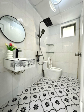 Cần bán căn hộ chung cư 3 ngủ HH1C Linh Đàm. LH 0984 877 152