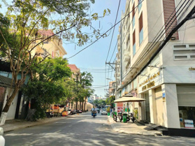 Nhà Quang Trung P10 ngay ủy ban, DT 5x20m, đúc trệt 4 lầu, đường 8m bán 11 tỷ TL