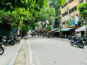 Bán gấp nhà lô góc phố Ông Ích Khiêm - Lê Hồng Phong TT Ba Đình MT 9m, 150m2 kd đỉnh - giá cực sốc