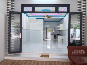 Bán nhà mặt tiền đường lớn vị trí đẹp tiện kinh doanh buôn bán đủ ngành nghề