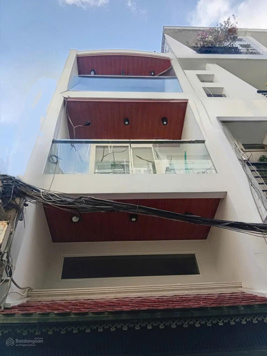 Nhà đẹp, hẻm ô tô 4 chỗ, Huỳnh Văn Bánh, 48m2, xây 3 lầu, giá 8,8 tỷ TL