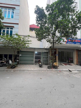 Phân lô vỉa hè - 3 ô tô tránh - cách mp Quang Trung 50m - kinh doanh