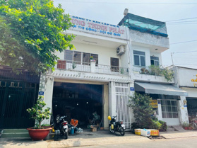 Hàng hiếm - Bán 120m2 mặt tiền đường Lê Lăng, 6.7mx18m, giá: 14.9 tỷ, Quận Tân Phú