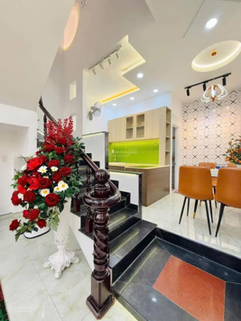 Bán nhà ngay Emart 353/12 phan huy ích phường 12 gò vấp