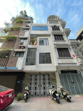 Chính chủ cần bán gấp nhà khu phân lô Nguyễn Xiển DT 50m2 x MT 4.5m, 4 tầng, đường rộng 2 oto tránh