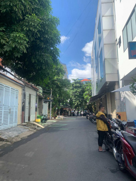 Bán nhà rẻ nhất Bình Thạnh, vị trí 2MT vip nhất đường D2, DT 8,5m x 20m 170m2 - HĐT 95tr - 42 tỷ TL