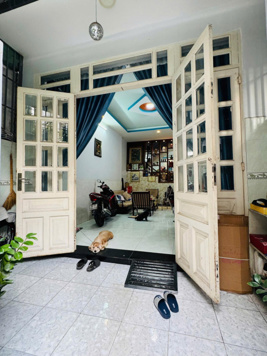 Cần cho thuê nhà nguyên căn hẻm 475 Đỗ Xuân hợp có 3 phòng ngủ 3 Phước Long B, giá 10tr