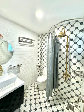 Chính chủ bán nhà trung tâm Quận 1 gồm trệt, 3 lầu, tổng 9 phòng ngủ