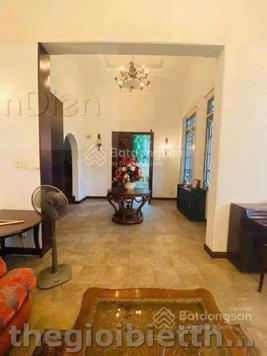 Giảm 30 tỷ bán gấp biệt thự MT Ngô Quang Huy- Thảo Điền-Q2. CN 650m2 (16,3x38m) chỉ còn 100 tỷ TL
