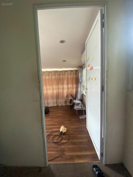 Nhà 60m / 2 tầng rưỡi (3 phòng ngủ), thẳng 20m ra mặt phố Bạch Đằng, Quận Hoàn Kiếm