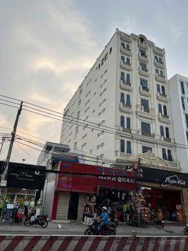 Rổ hàng tòa nhà cao tầng mặt tiền Quận 7, vị trí đẹp, thu nhập cao, đầu tư bao lời