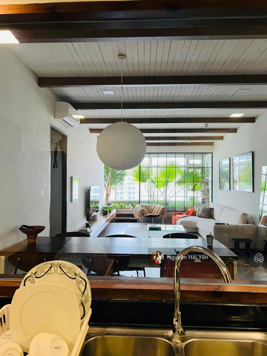 Hải Yến 0963 775 556 bán căn hộ chung cư Saigon Pearl 135.37m2, nhà đẹp, tầng cao, nội thất hiện đại