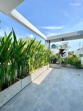 Chú 8 về quê sống cần bán gấp nhà đường Nguyễn Gia Trí, Bình Thạnh. Giá 4,35 TỶ/ 62,5m2 - có sổ sẵn