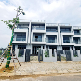 Bán căn đẹp nhất khu Đông Tăng Long Q9, sân trước 7m, sân sau 8m, đã hoàn thiện phần thô