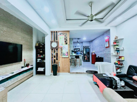 Bán nhà gần MT Lê Quang Định - 63m2 - ngang 6 nở hậu 8 - 3 tầng btct 4 pn - chỉ 6.x tỷ