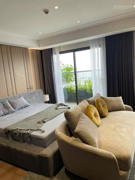 Chủ nhà cần bán gấp trước tết căn 3PN 100m full nội thất có slot ô tô giá 6.8 tỷ bao phí sang tên