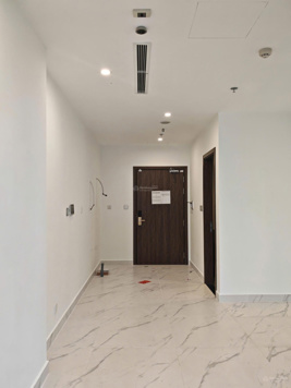 Bán lỗ 300 triệu studio, The Beverly - Vinhomes Grand Park, 1tỷ9/30.3m2 BTP + 5% sổ, giá ko ảo