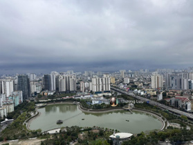 Chính chủ cần bán căn 3 ngủ tại Vinhomes D''Capitale, dt 100m2, full nội thất, giá mềm