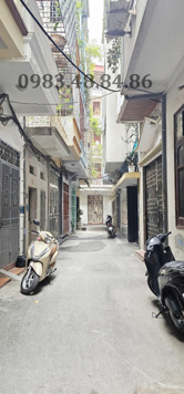 CC - Bán nhà đường Tô Hiệu, Hà Đông, Nhà mới về ở ngay. Vị trí đắc địa, tiện ích ngập tràn!