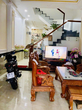 Cô Lan bán nhà Mai Xuân Thưởng, Bình Thạnh để về Cần Thơ sinh sống gần bà con. 4mx11m bán 2tỷ180