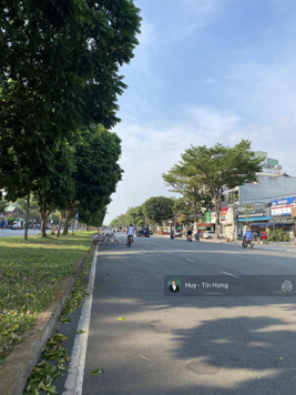 Bán nhà MT Vành Đai Trong, khu Tên Lửa, 10 x 25m, cấp 4, giá 39.8 tỷ (Tín Hưng)