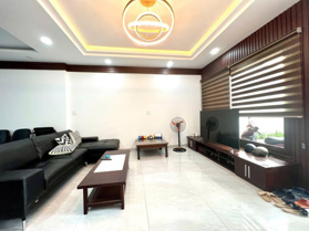 Giảm chào cực sốc! Nhà Trần Quang Diệu, phân lô ô tô, đường 8m, vỉa hè 2m, kinh doanh, 59m2*8 tầng.