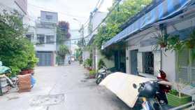 Hẻm 6m đường Vườn Lài cách Luỹ Bán Bích 300m. DT: 8.6m x 25m, cấp 4 (215m2). Giá tốt: 74 triệu/m2