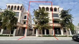 Biệt thự mini 105m2 có sân vườn trước sau mặt tiền 7m xây 5 tầng, tặng gói nội thất 1.2tỷ về ở ngay