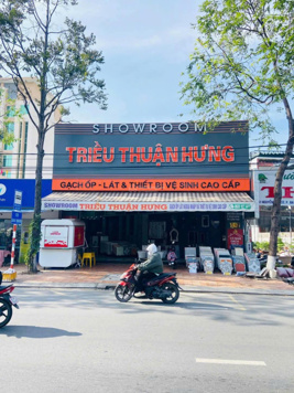 Bán nhà mặt tiền đường Nguyễn Văn Cừ Cần Thơ ngang 10m