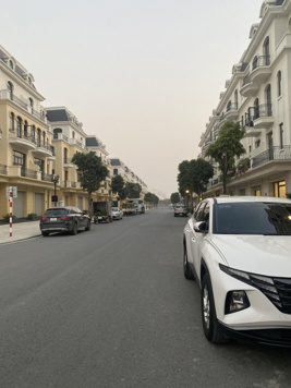 Chính chủ cần bán căn Kinh Đô giá 3x tỷ, view công viên kinh đô ánh sáng