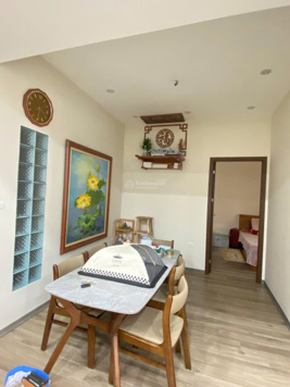 Bán căn hộ 2PN, 2WC tại Hoàng Đạo Thúy, 75m2, giá tốt hàng hiếm tại Cầu Giấy, HN