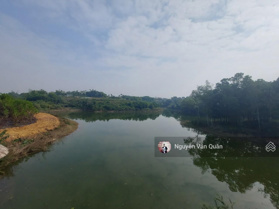 Cực Rẻ! chỉ hơn 3 triệu 1m2! 1600m2. 200m2 ONT đất bám hồ, bám đường rộng 8m tại Cư Yên, Lương Sơn