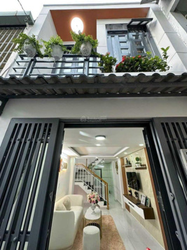 Bán nhà Quận 1 giá rẻ đường Phan Ngữ - Tân Định - Q1. DT 68,2m2, đang cho thuê 21tr/tháng