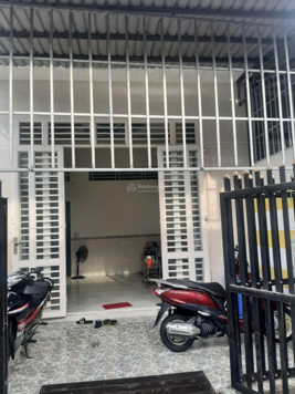 Bán nhà trệt hoàn công - Hẻm ô tô - Gần Cầu Trần Hoàng Na