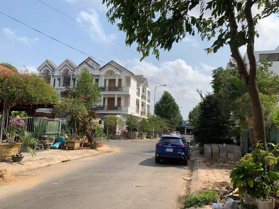 Bán nhà KDC Hồng Phát A - 1 trệt 2 lầu vừa ở vừa kinh doanh được DT: 4.5m x 24m = 108m2 giá 7 tỷ 2