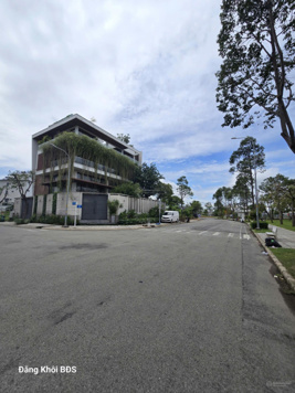 Đất Villa Ven Sông. Đường Bùi Bằng Đoàn nối dài. Cách Khu Chateau PMH 500m 12 x 20. Giá 125tr/ m2