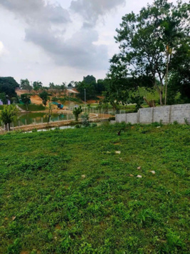 Ông anh cần tiền bán 807m2 có 320m2 TC tại hồ Đồng Chanh, Lương Sơn, Hòa Bình