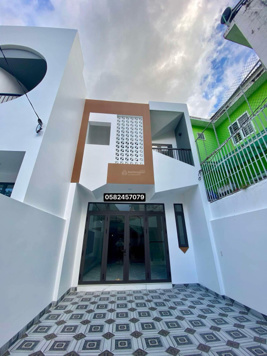 Cận tết kẹt tiền cần Bán nhà mới