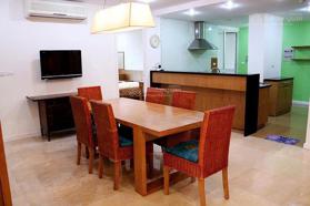 Cần tiền bán gấp căn hộ góc 182m2, view sân golf tòa P Ciputra Hà Nội