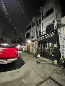 CHỦ BÁN GẤP TRƯỚC TẾT , Nhà Hẻm Xe Hơi Tránh , Bình Tân , 4 x 15 , Giá Nhỉnh 4.x Tỷ , Sổ A4, Ko LG
