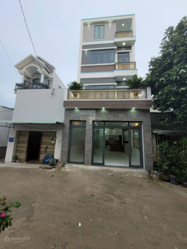 Nhà hoàn công Đông Hòa Dĩ An gần hội trường Đông Hòa