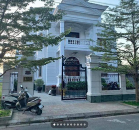Lô góc kiệt ô tô Hoàng Diệu, 205m2, ngang 11m giá chỉ 8 tỷ 9