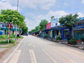 Chính chủ gửi bán lỗ! Mặt kinh doanh tại phố chợ Lương Sơn! Giá rẻ! LH 0988 112 816