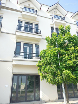 Chính chủ bán căn shophouse mặt chợ Hưng Hóa, trung tâm Huyện Tam Nông, Phú Thọ, sang tên sổ ngay