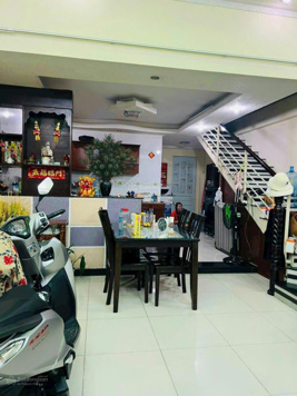 Chủ cần bán ngôi nhà xây tâm quyết khu dân cư Phú Lợi vị trí trung tâm TDM nhựa 6m thông khu Vip