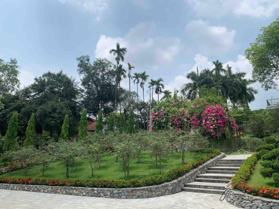 Bán khu nghỉ dưỡng tiêu chuẩn 5 sao đối diện Legacy Hill, Lương Sơn Hòa Bình