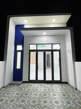 Vợ chồng kẹt tiền bán gấp nhà mặt tiền 100m2 (5x20m), sát ngay KCN Mỹ Phước 3
