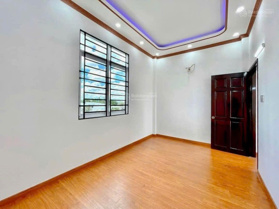 Bán nhà 3 phòng ngủ, 1 phòng thờ hẻm ô tô trung tâm Ninh Kiều cách Chợ Da Liễu 250m